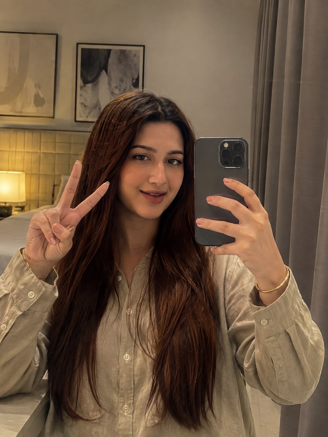 Zara profile gallery image 1